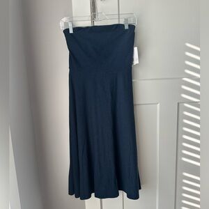 NWT BEYOND YOGA STRAPLESS DRESS Sz SMALL 94% Polyester, 6% Spandex
Lightweight